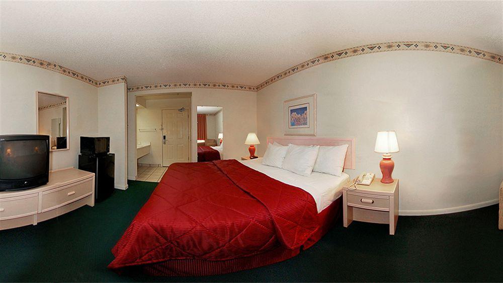 Baymont By Wyndham Del Rio Hotell Eksteriør bilde
